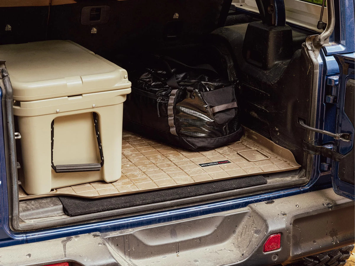 WeatherTech Cargo Trunk Liner with Bumper Protector suitable with 2015-2019 Subaru Outback - Behind 2nd Row Seating With Bumper Protector, Black
